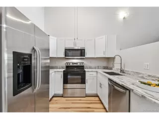 Photo #5: 7038702 Listing 