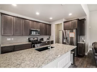 Photo #5: 7041027 Listing