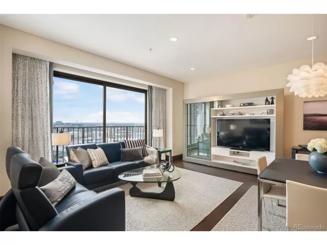 MLS: 7041325 Condo For Sale