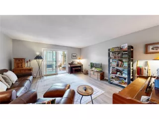 Photo #4: 7042041 Listing