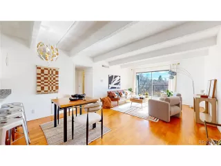 Photo #4: 7044303 Listing