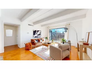 Photo #6: 7044303 Listing