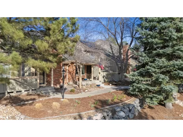 MLS: 7046591 Condo For Sale