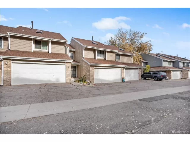 MLS: 7048406 Condo For Sale