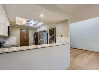 Photo #3: 7050950 Listing