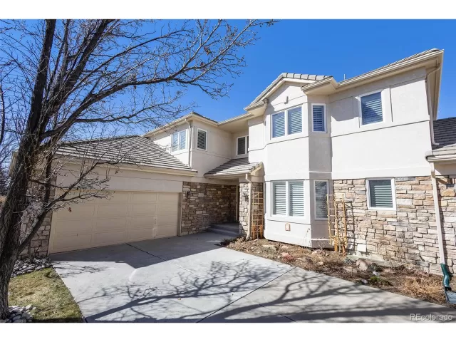 MLS: 7051218 Condo For Sale