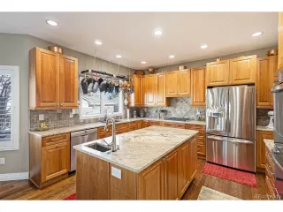 Photo #6: 7051218 Listing