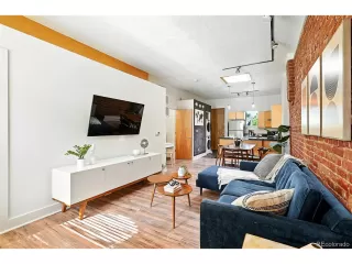 Photo #2: 7052082 Listing 