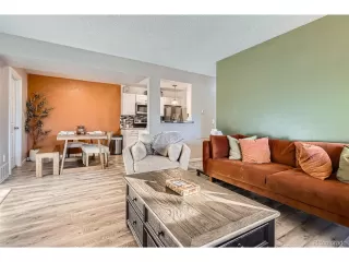 Photo #5: 7057780 Listing