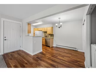 Photo #5: 7060756 Listing