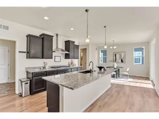 Photo #4: 7061061 Listing 