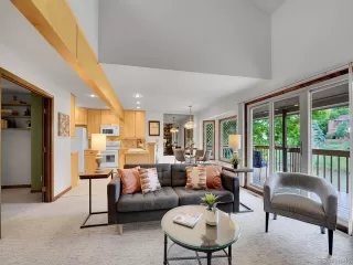 Photo #5: 7061510 Listing