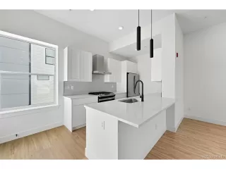 Photo #4: 7062671 Listing 