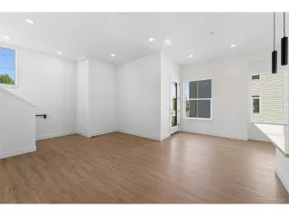 Photo #5: 7062671 Listing 