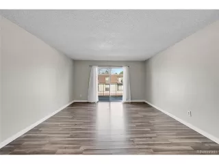 Photo #6: 7063354 Listing