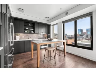 Photo #5: 7063685 Listing 