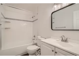 Photo #5: 7063925 Listing