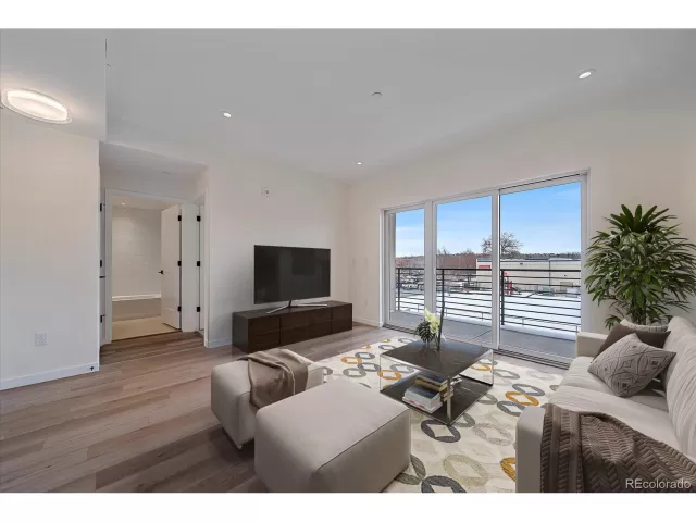 MLS: 7066482 Condo For Sale