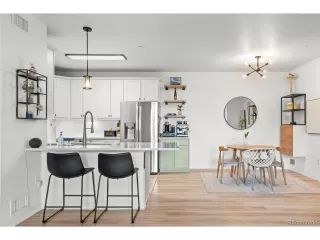 Photo #6: 7068258 Listing