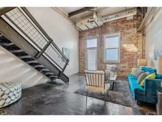 Photo #6: 7070955 Listing 