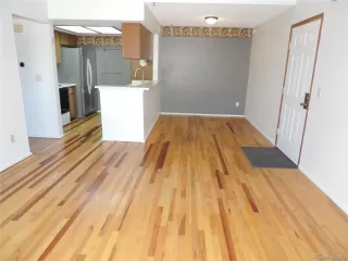 Photo #5: 7072764 Listing