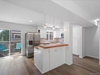 Photo #3: 7078848 Listing