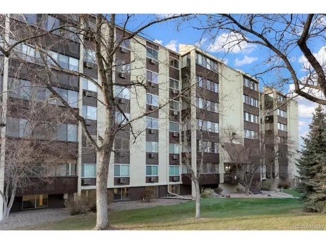 MLS: 7090155 Condo For Sale