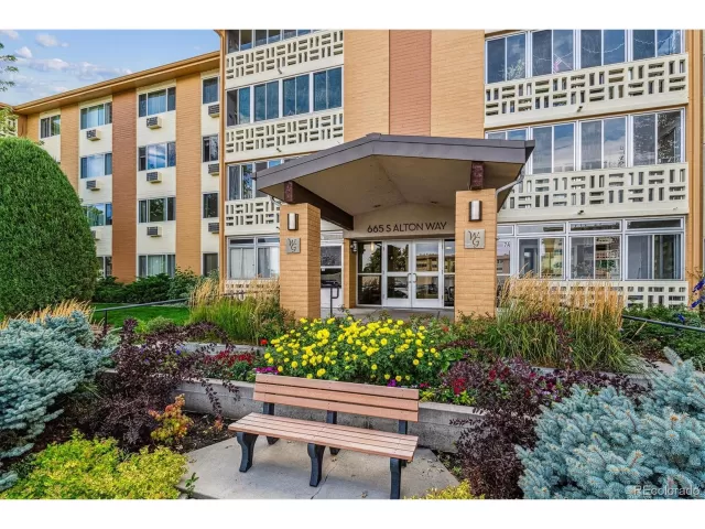 MLS: 7093613 Condo For Sale