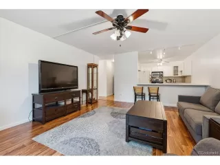 Photo #4: 7093613 Listing