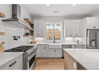 Photo #4: 7094273 Listing