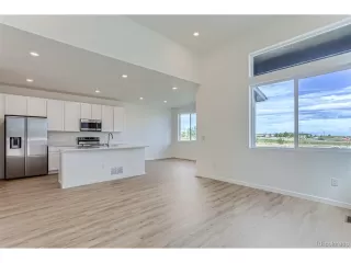 Photo #2: 7094460 Listing 