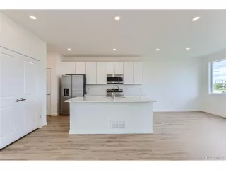 Photo #4: 7094460 Listing 