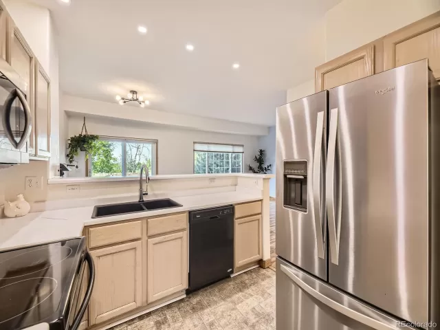 MLS: 7094575 Condo For Sale