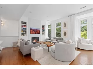 Photo #2: 7097369 Listing