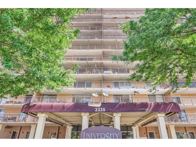 MLS: 7098454 Condo For Sale