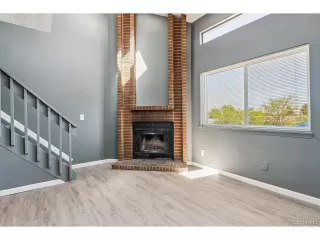 Photo #3: 7099100 Listing