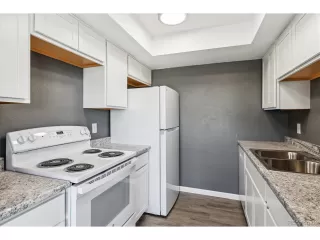 Photo #6: 7099100 Listing