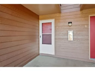 Photo #4: 7100008 Listing