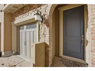 Photo #4: 7100045 Listing 