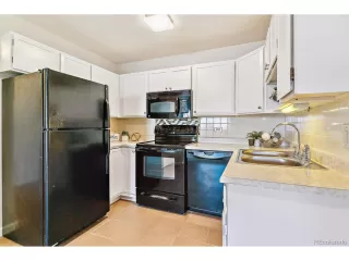 Photo #5: 7101127 Listing