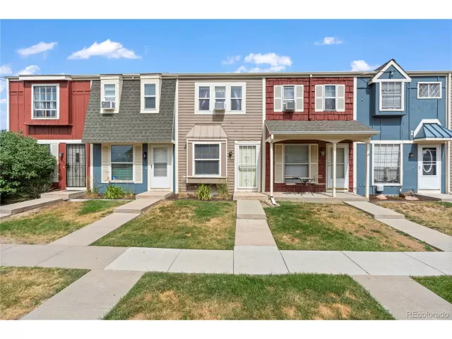 MLS: 7103157 Condo For Sale