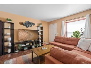 Photo #6: 7103157 Listing