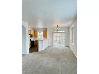Photo #3: 7106568 Listing