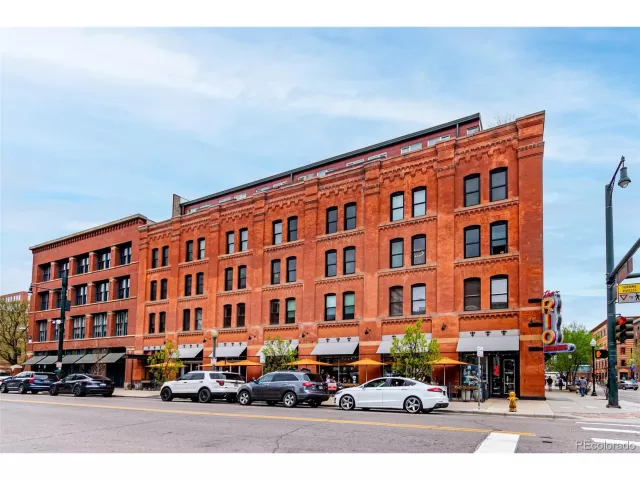 MLS: 7106577 Condo For Sale