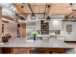 Photo #2: 7106577 Listing