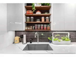 Photo #3: 7106577 Listing