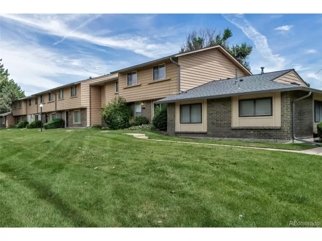 MLS: 7106902 Condo For Sale