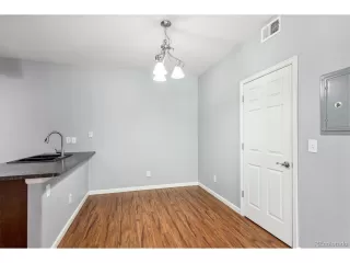 Photo #5: 7107379 Listing