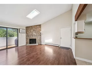 Photo #6: 7109537 Listing