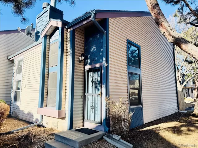 MLS: 7109944 Condo For Sale